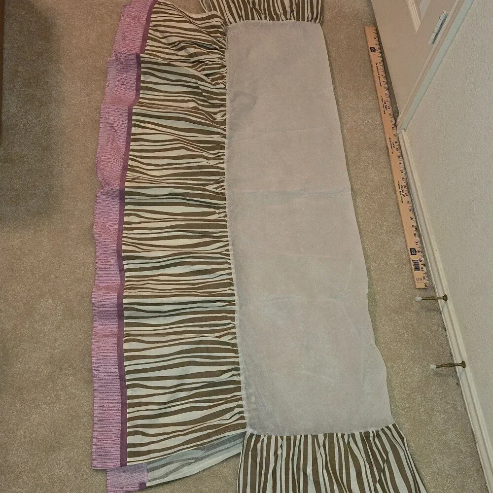 CoCaLo Baby Jacana Crib Set; 9 piece Unisex Excellent Used‎ Condition